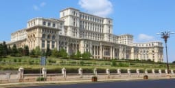 Flights Qatar to Bucharest