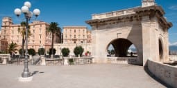 Flights Qatar to Cagliari