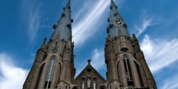 Flights Qatar to Eindhoven