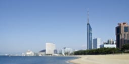 Flights Qatar to Fukuoka