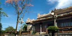 Flights Qatar to Hue