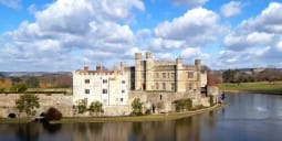 Flights Qatar to Leeds