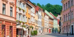 Flights Qatar to Ljubljana