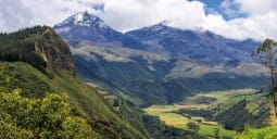 Flights Manta to Tumbes