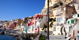 Flights Qatar to Naples