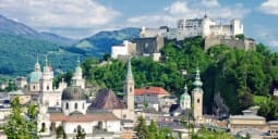 Flights Qatar to Salzburg