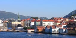 Flights Qatar to Tromso