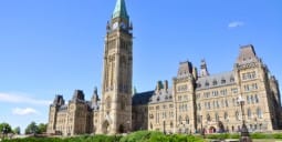 Flights Qatar to Ottawa