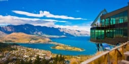 Flights Queenstown to Hamilton Island